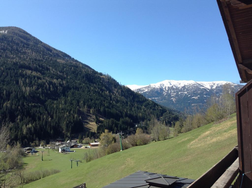 Appartement Haus Sigrid à Bad Kleinkirchheim Extérieur photo